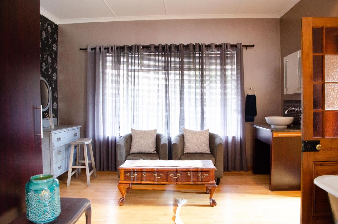 Hutchinson Desert Dew Guest House מראה חיצוני תמונה