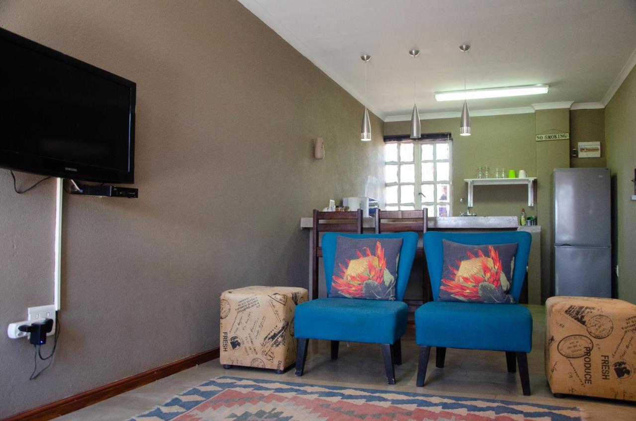 Hutchinson Desert Dew Guest House מראה חיצוני תמונה