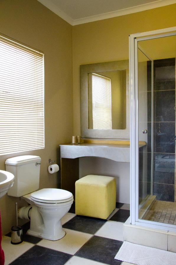 Hutchinson Desert Dew Guest House מראה חיצוני תמונה