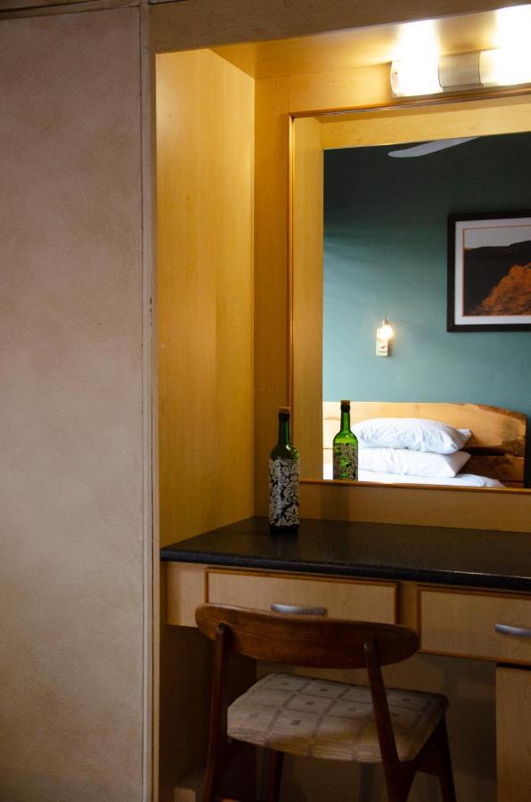Hutchinson Desert Dew Guest House מראה חיצוני תמונה