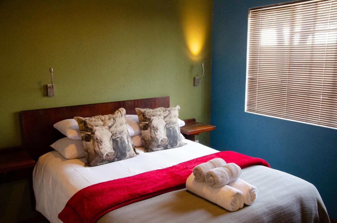 Hutchinson Desert Dew Guest House מראה חיצוני תמונה