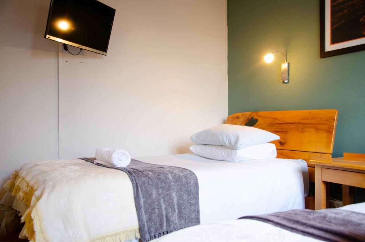 Hutchinson Desert Dew Guest House מראה חיצוני תמונה